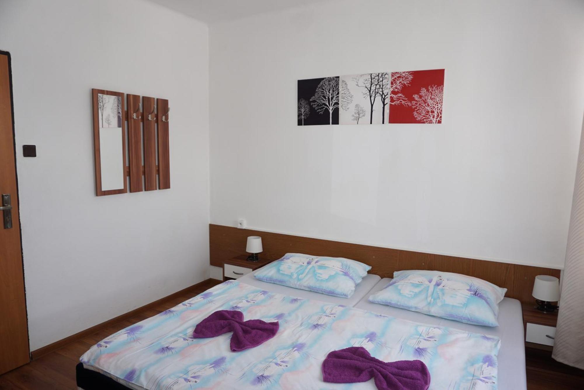 Hotel Gula Батизовце Экстерьер фото