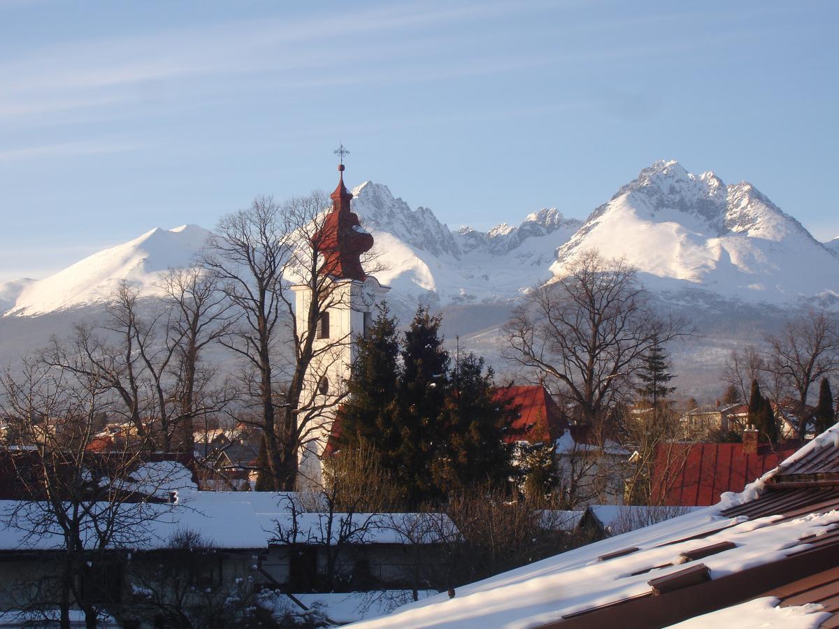 Hotel Gula Батизовце Экстерьер фото